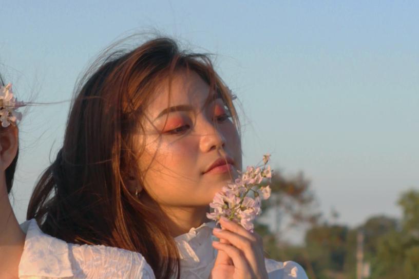 植发价格可以被什么因素影响？掉发的危害！