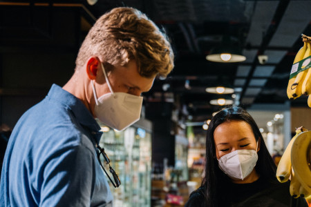 神经性脱发怎么造成的？这样导致的