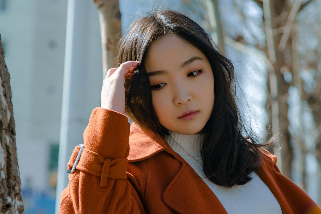 ​产后出现脱发如何缓解？产后脱发的护理！