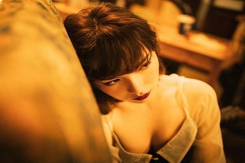 ​为什么人到中年会脱发？洗发也能缓解脱发！