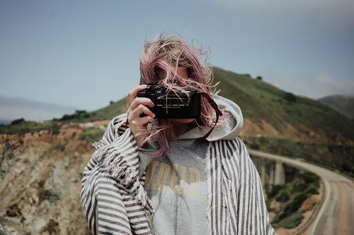 ​怎样洗护减少脱发？其它缓解脱发的方法！