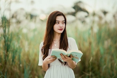 ​掉发是啥原因导致的？调理保养头发！