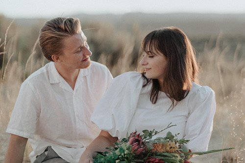 女性脱发是因为什么？​女性普遍的脱发缘故！