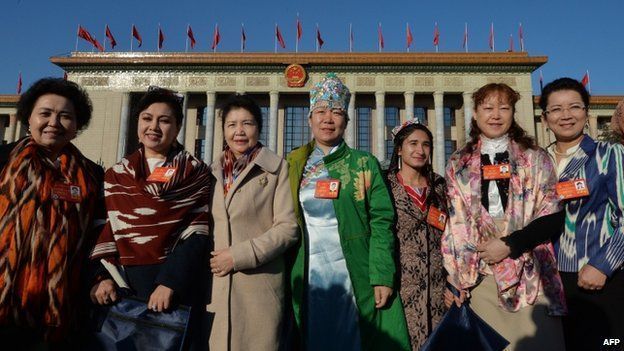 为什么新疆人的发际线都比较低？