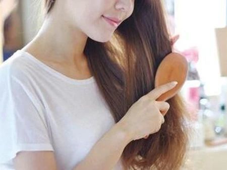 梳理动作要轻