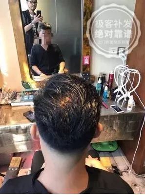 头发非常顺滑 头发非常顺滑
