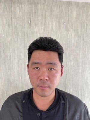补发后帅气年轻