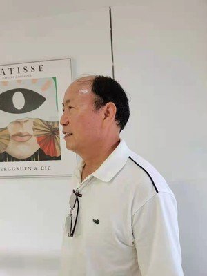补发前效果:秃顶侧面 补发前效果:秃顶侧面