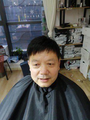 补发后年轻帅气 补发后年轻帅气
