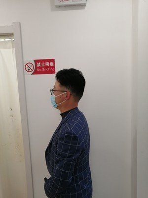 补发后帅气侧面