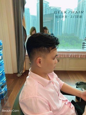 补发后年轻帅气 补发后年轻帅气