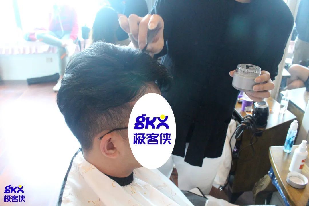 假发佩戴之后和原生发丝会有很大区别吗 假发佩戴之后和原生发丝会有很大区别吗