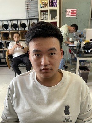 补发后头发浓密发型帅气 补发后头发浓密发型帅气