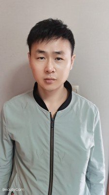 补发后发型帅气，显年轻